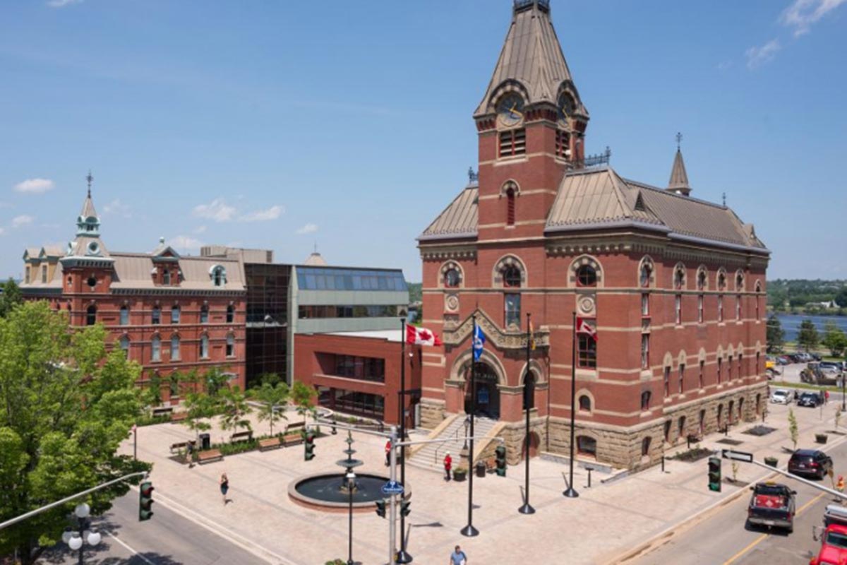 Fredericton city hall - Finding the perfect home in the New Brunswick capital using online realtors.